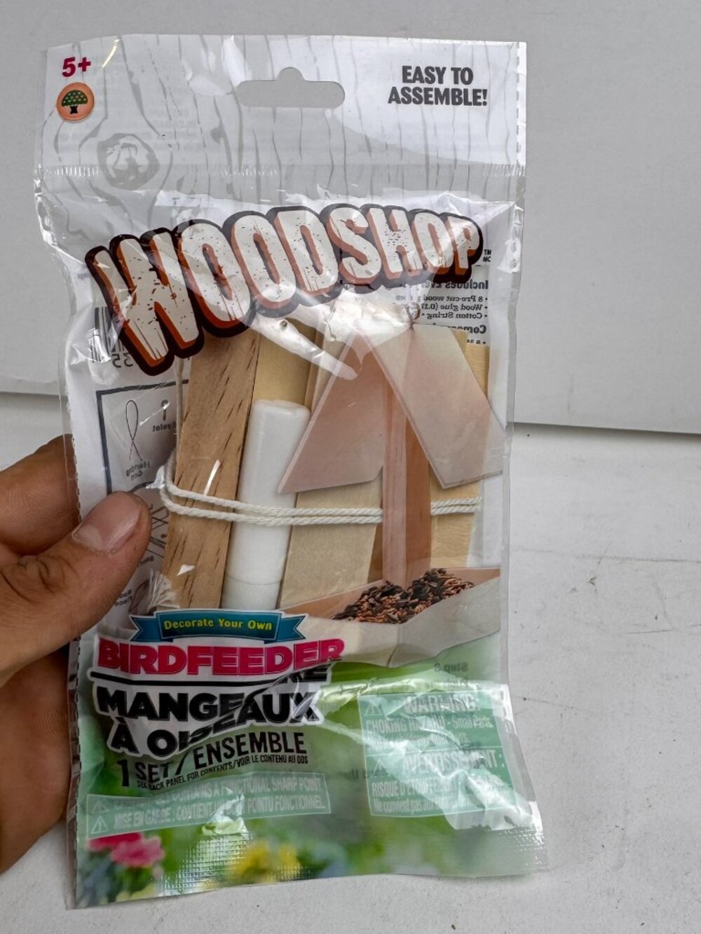Peachtree Playthings Woodshop DIY Wooden Birdfeeder Craft Kit Sealed